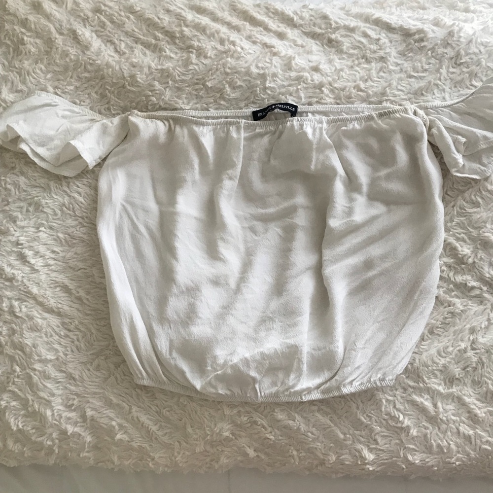 Brandy Melville Off shoulder top